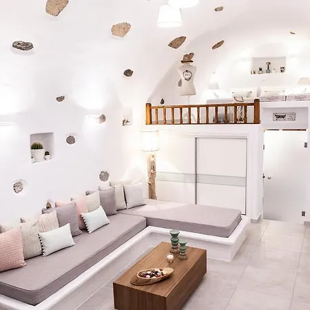 Chora Tholari Apartment *