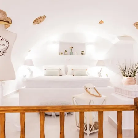 Chora Tholari Apartment *